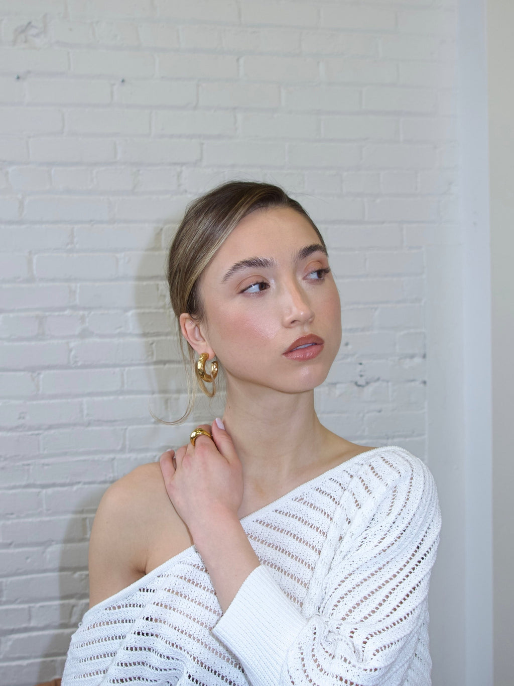 Stem Hoop Earrings